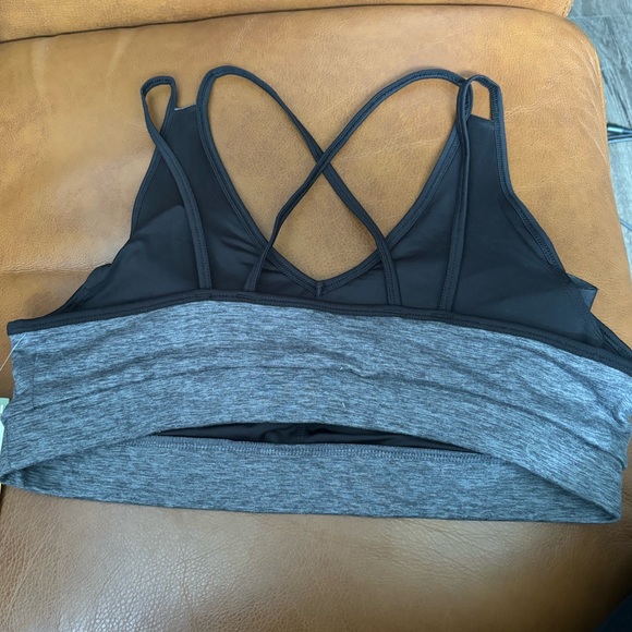 ๐ 3 FOR $10 ๐ NWT Avia sports bra - Picture 2 of 4